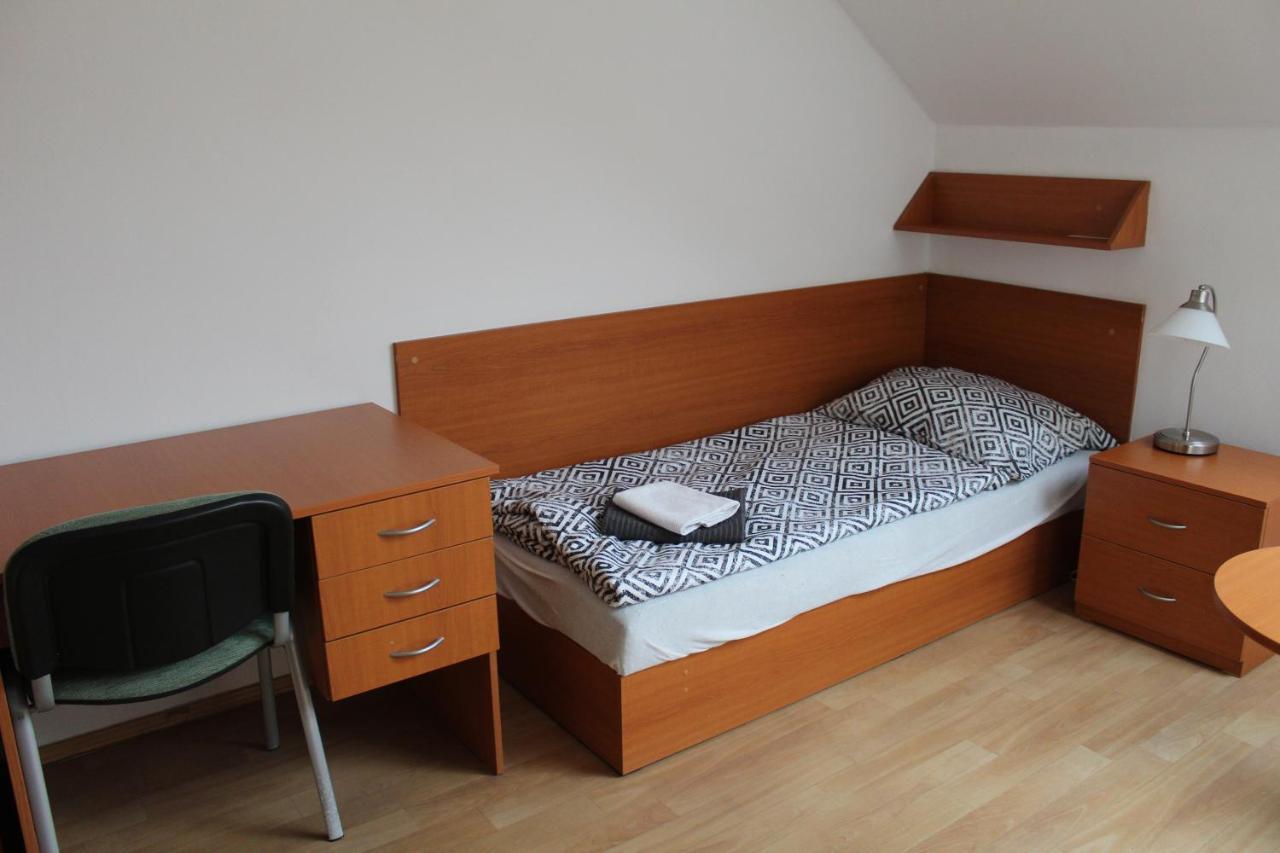 Ubytovani Na Spejcharu, Zelevcice Slaný Zewnętrze zdjęcie